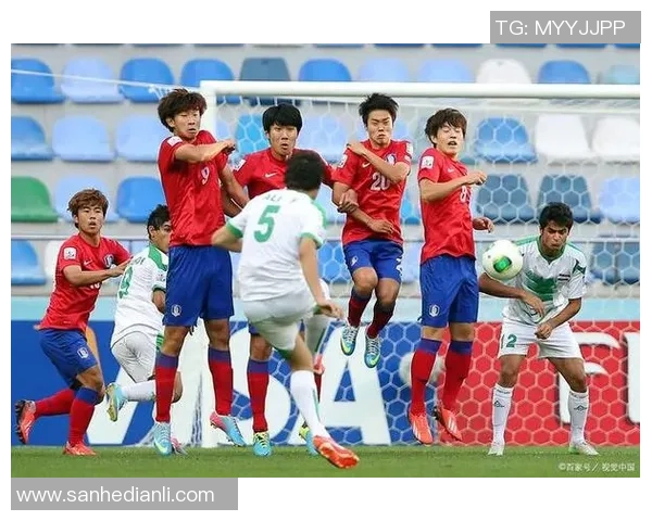 韩国与伊朗上半场精彩对决分析与战术解读